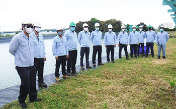 photo: Thailand: Asia Silicones Monomer Limited employee